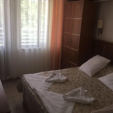 ホテル Diva イチュメレール